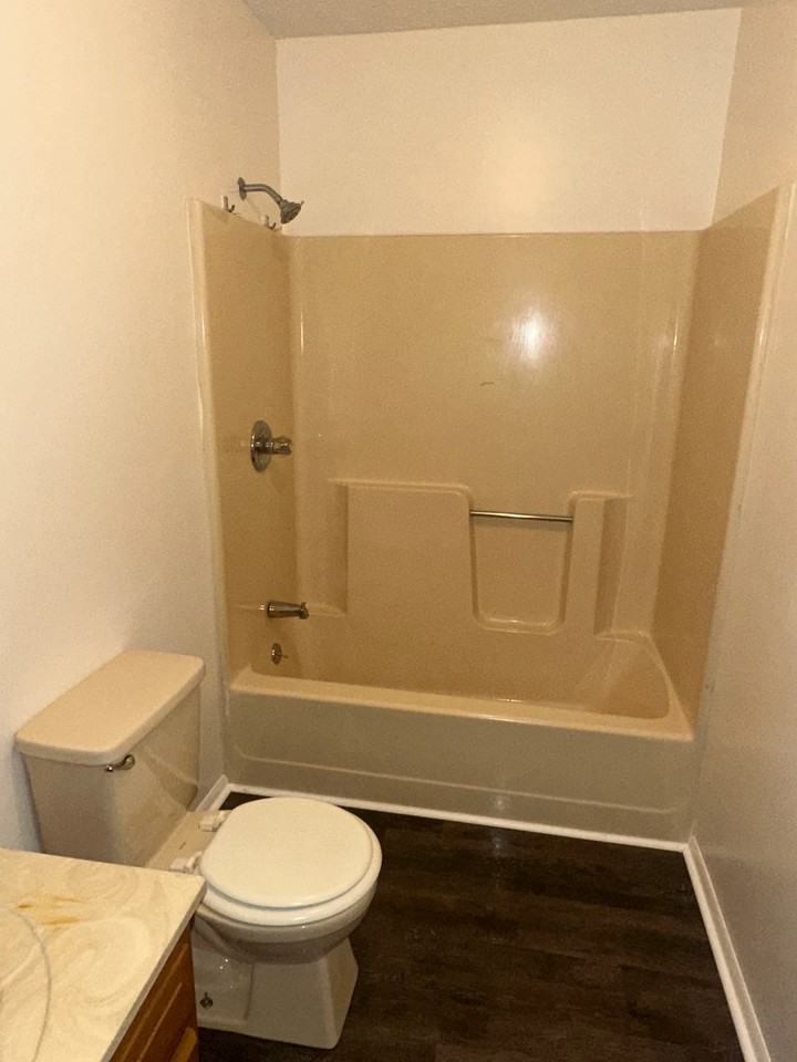 448 N Hills Rd #2 - Photo 3 of 9