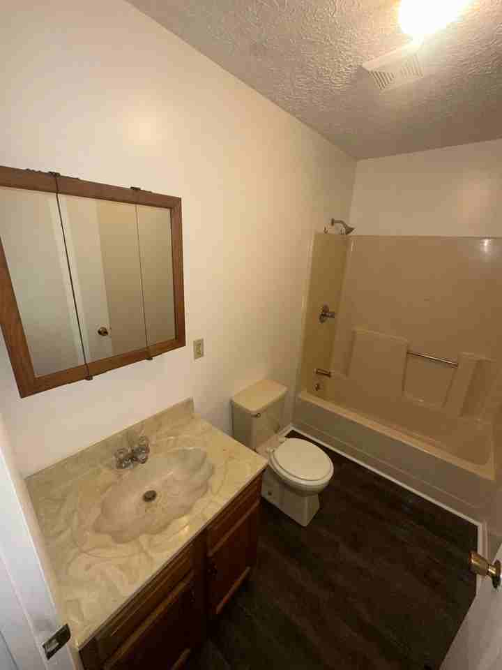 448 N Hills Rd #2 - Photo 4 of 9