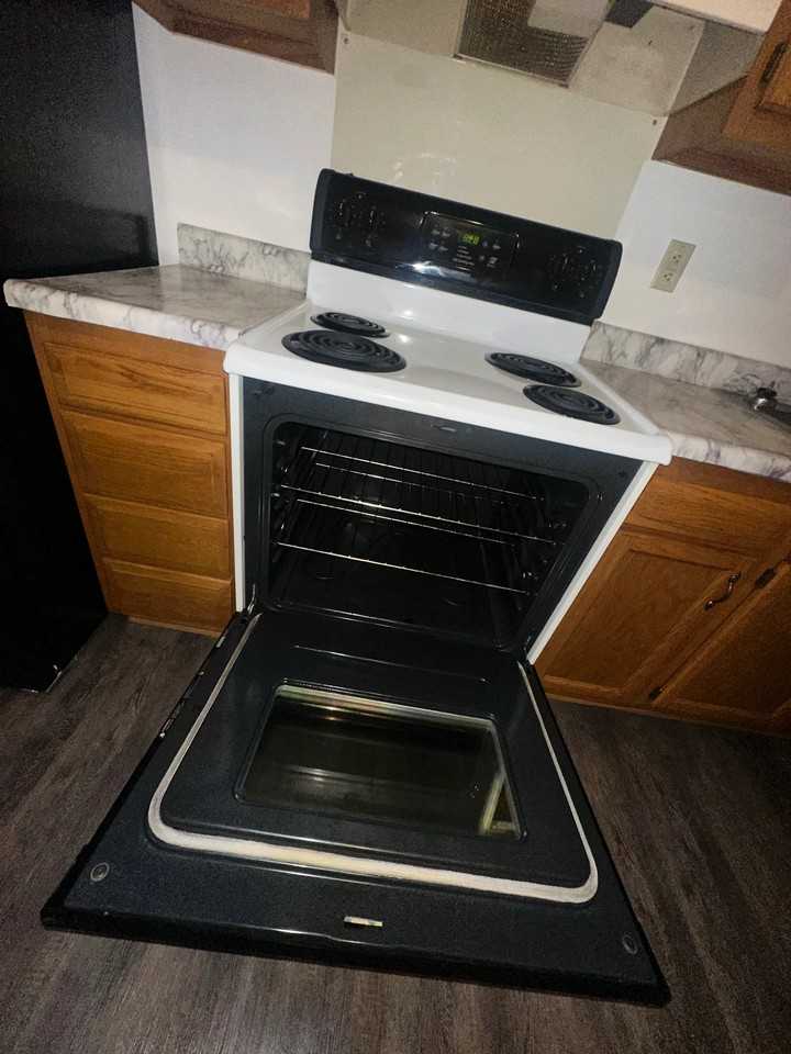 448 N Hills Rd #2 - Photo 6 of 9