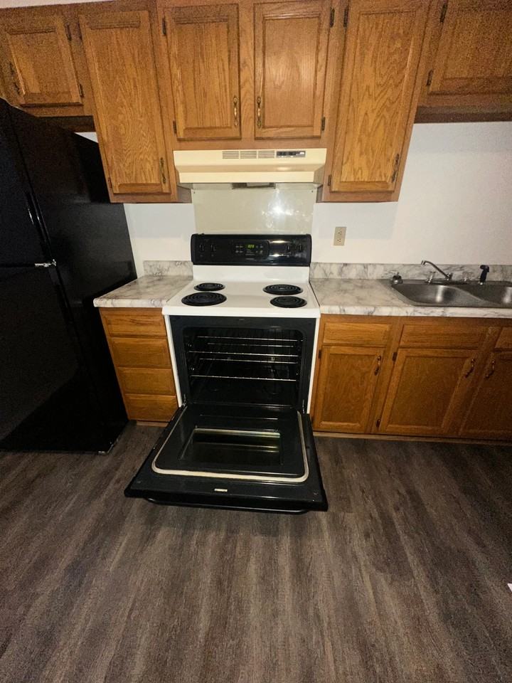 448 N Hills Rd #2 - Photo 7 of 9