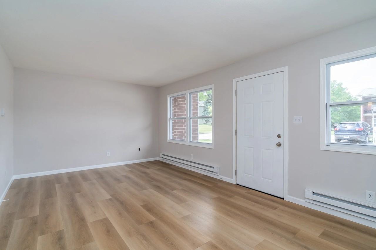 1114 N 39th St - Photo 2 of 12