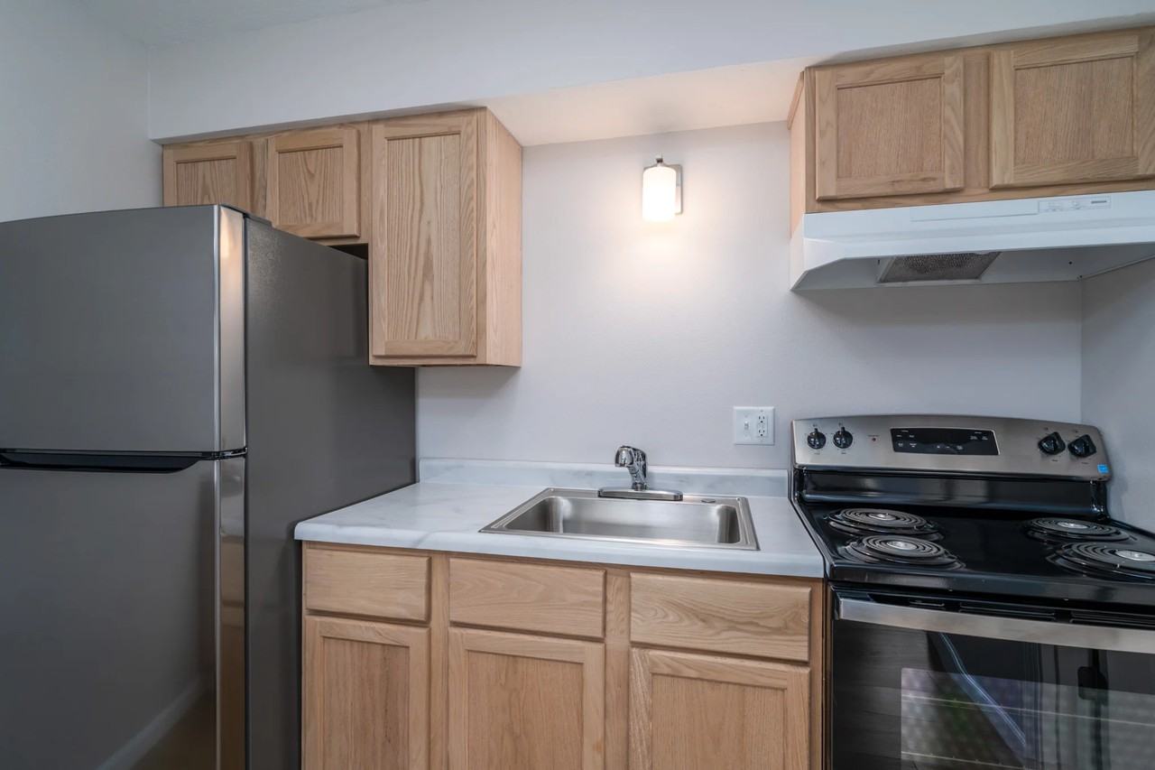 1114 N 39th St - Photo 6 of 12