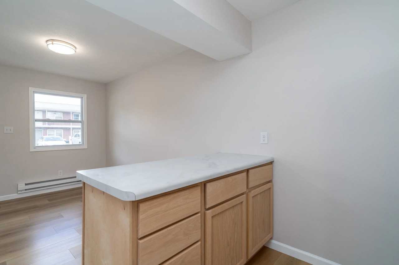 1114 N 39th St - Photo 7 of 12