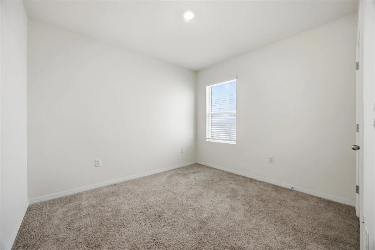 289 Gina Ln - Photo 7 of 20