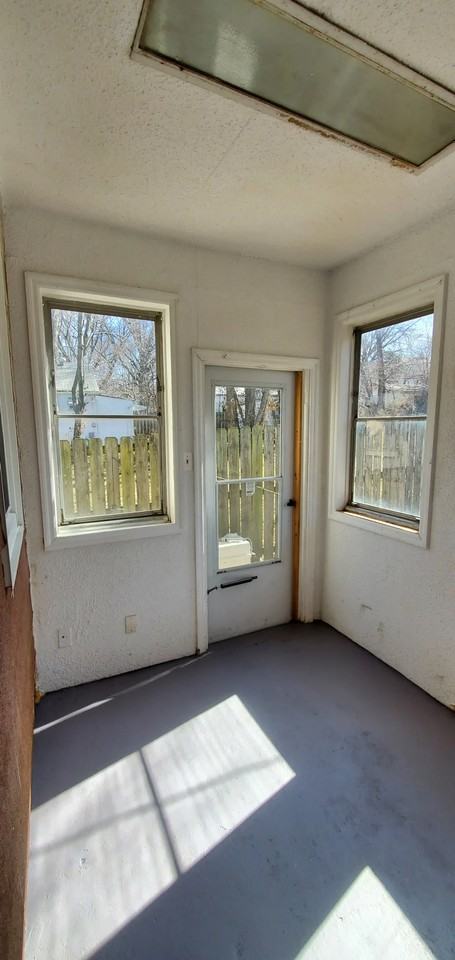 1156 Howell St - Photo 3 of 19