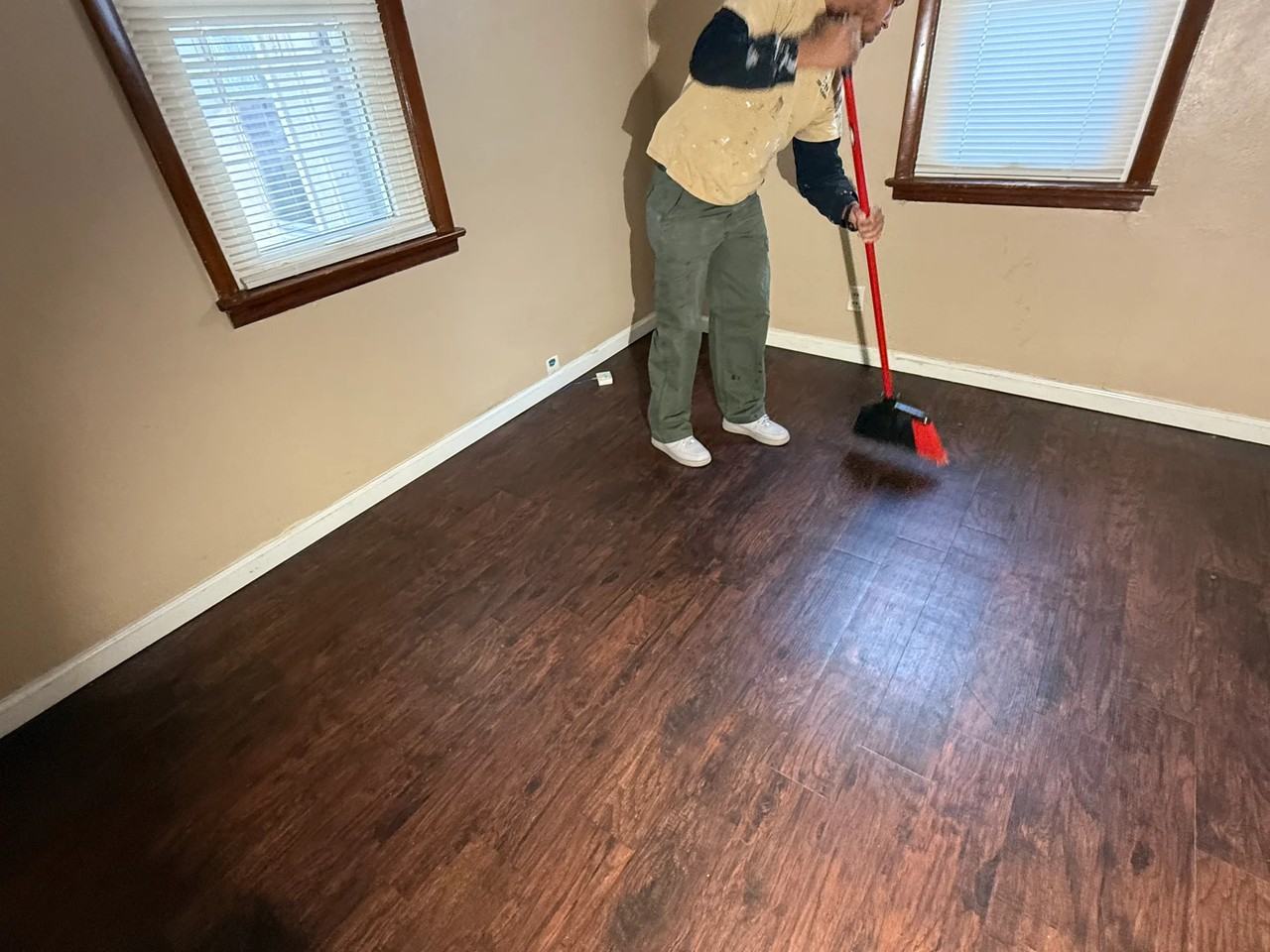 1156 Howell St - Photo 6 of 19