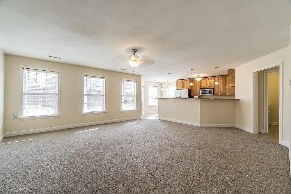 110 Rich Ln - Photo 3 of 14