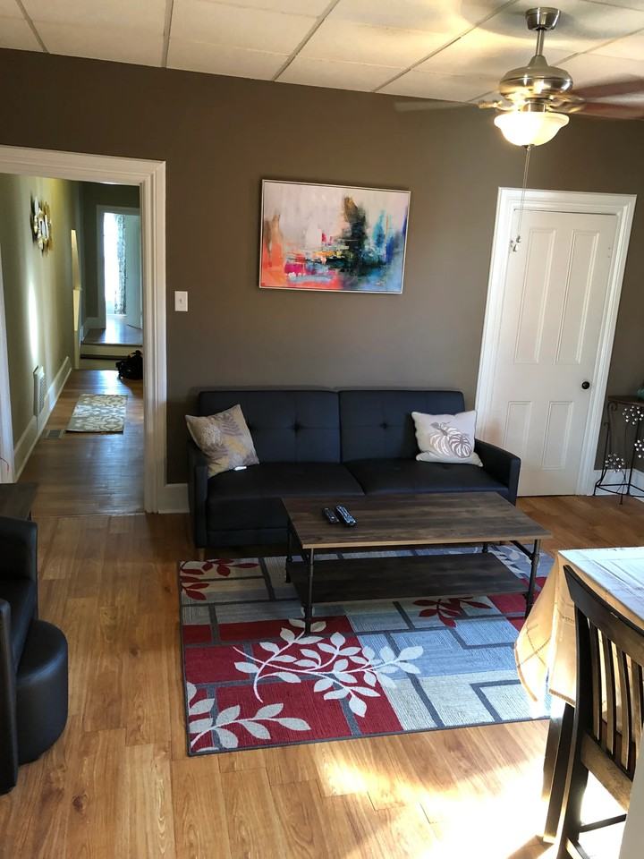 35 E Market St #201 - Photo 4 of 6