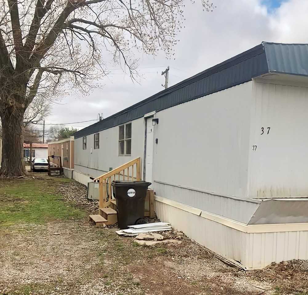 37 Mahoning Ave - Photo 2 of 4