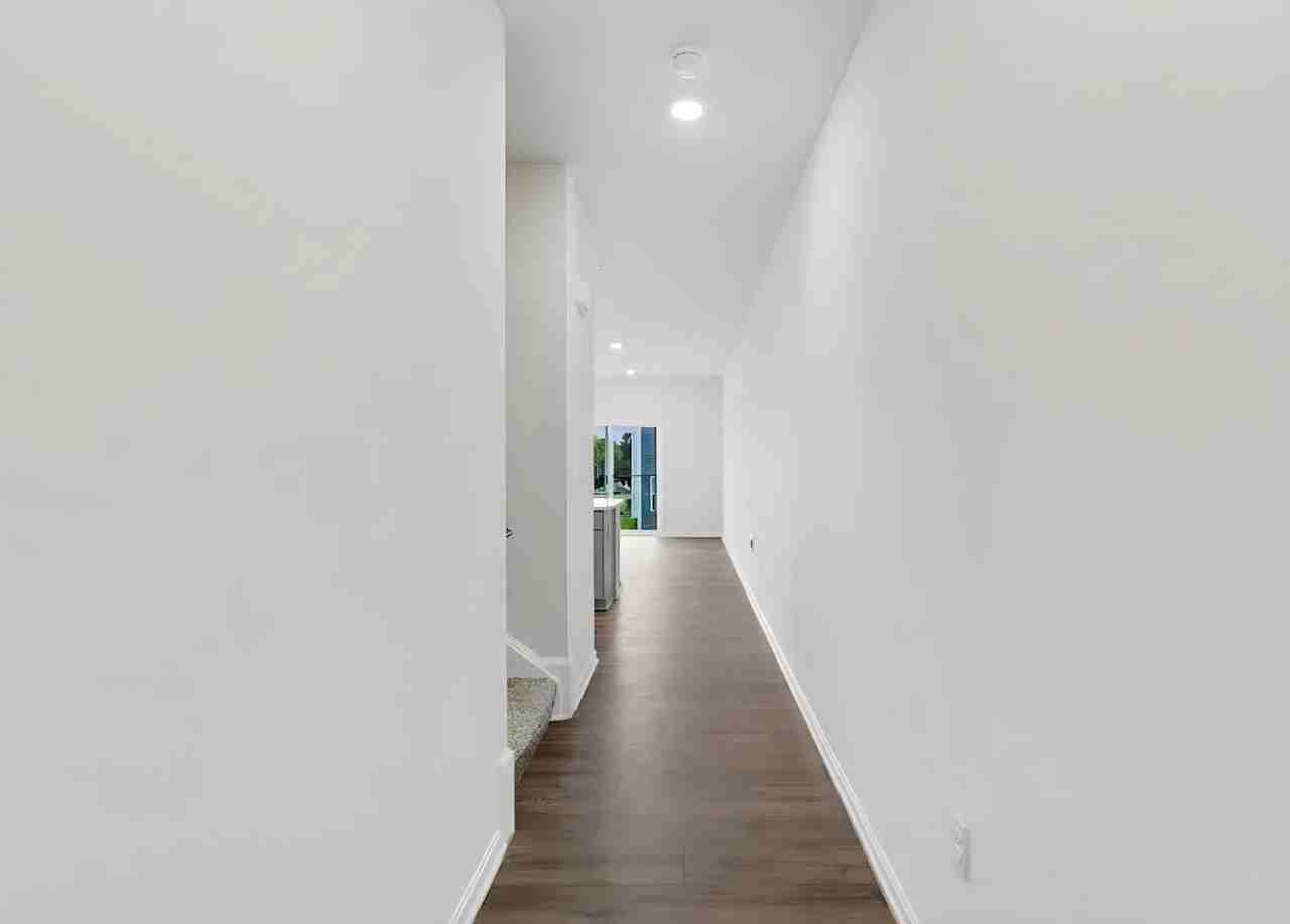 1745 Lawder Cir - Photo 3 of 20