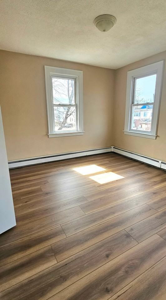 292 Elm St #6 - Photo 6 of 9