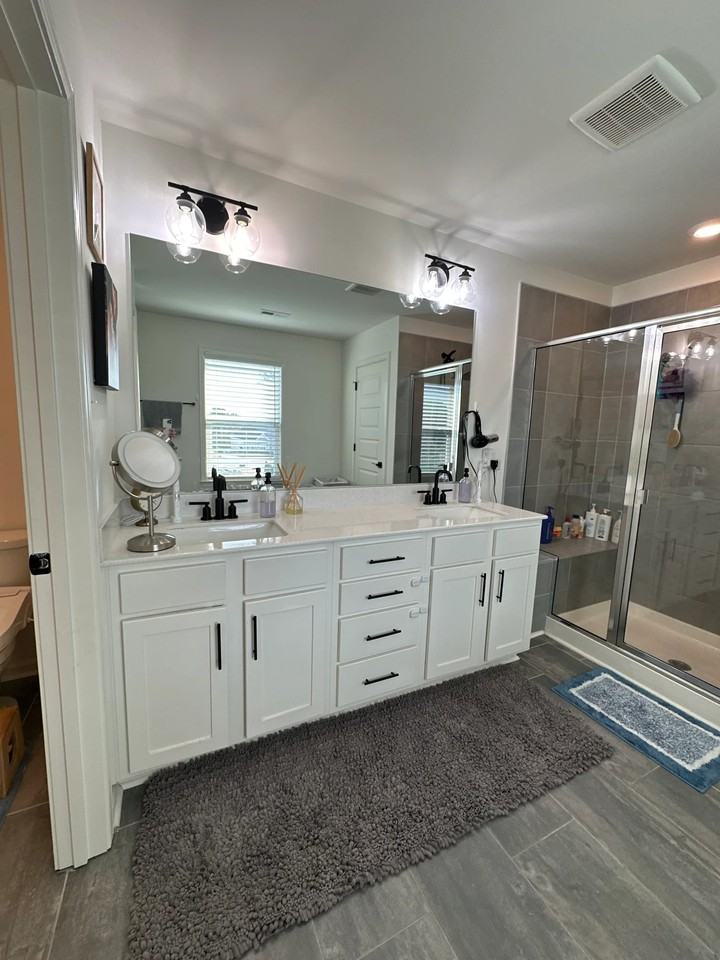 717 Emmer St - Photo 2 of 18