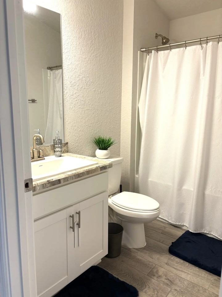 199 Nw 45th Loop - Photo 2 of 9