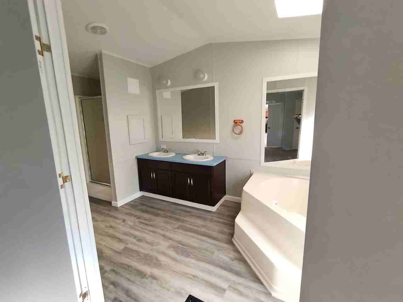 83 Deerwood Park - Photo 5 of 13