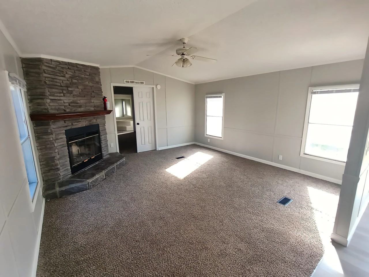 83 Deerwood Park - Photo 7 of 13