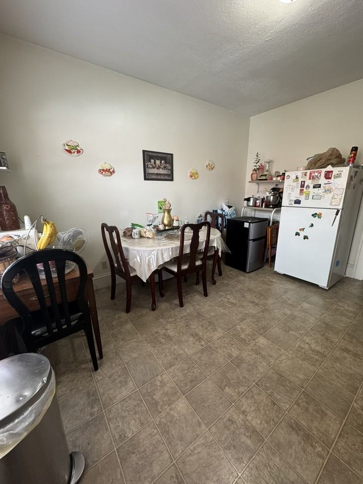 329 Beech Street - Photo 2 of 8