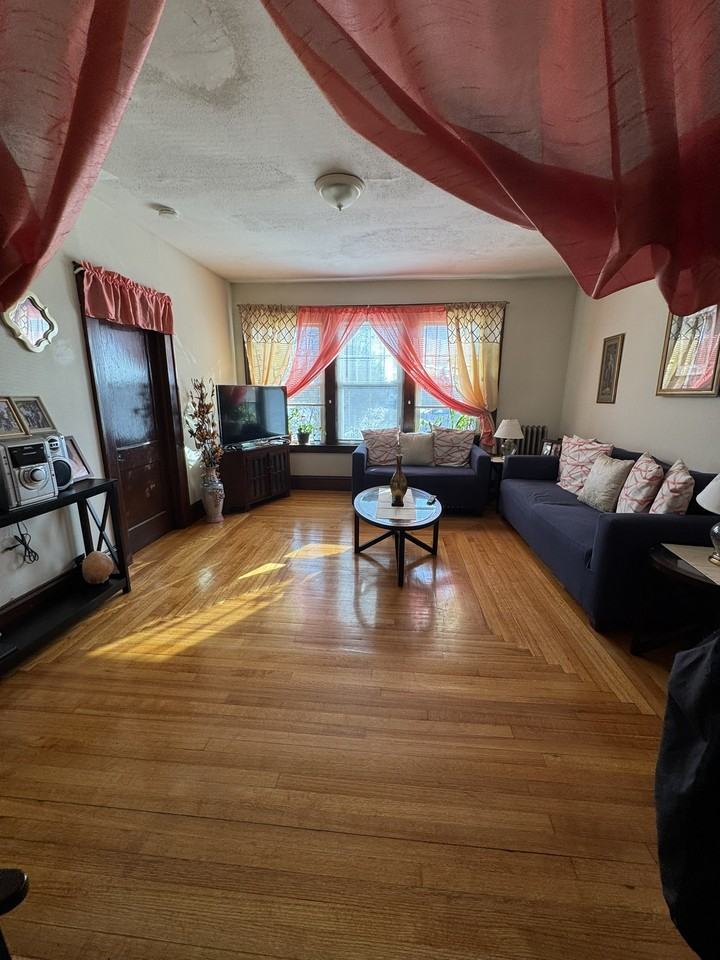 329 Beech Street - Photo 4 of 8