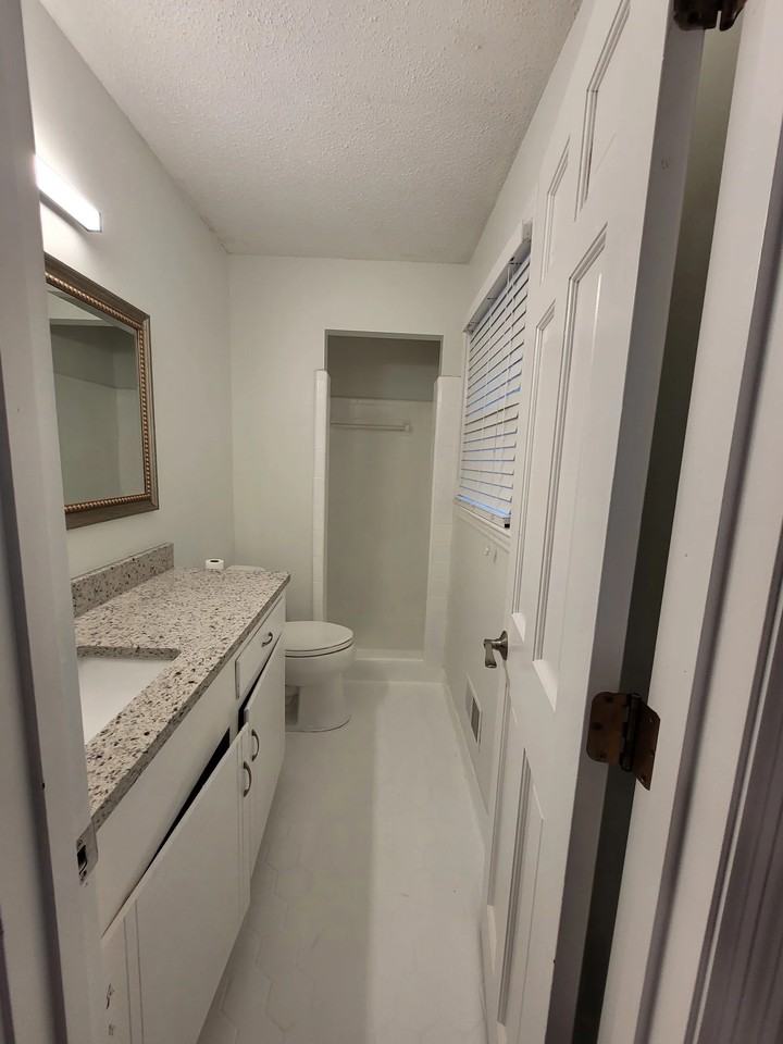 2701A Cliffside Dr - Photo 5 of 12