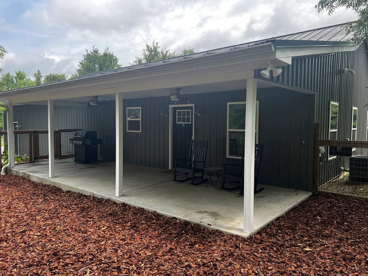 181 Benton St - Photo 5 of 20