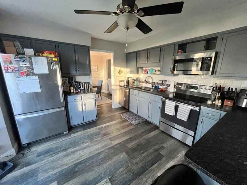 2029 Coral Ivy Ln - Photo 4 of 12