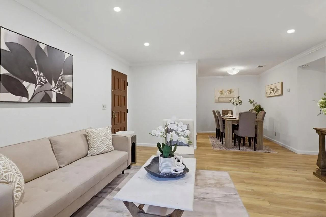 1661 Braddock Ct - Photo 3 of 20