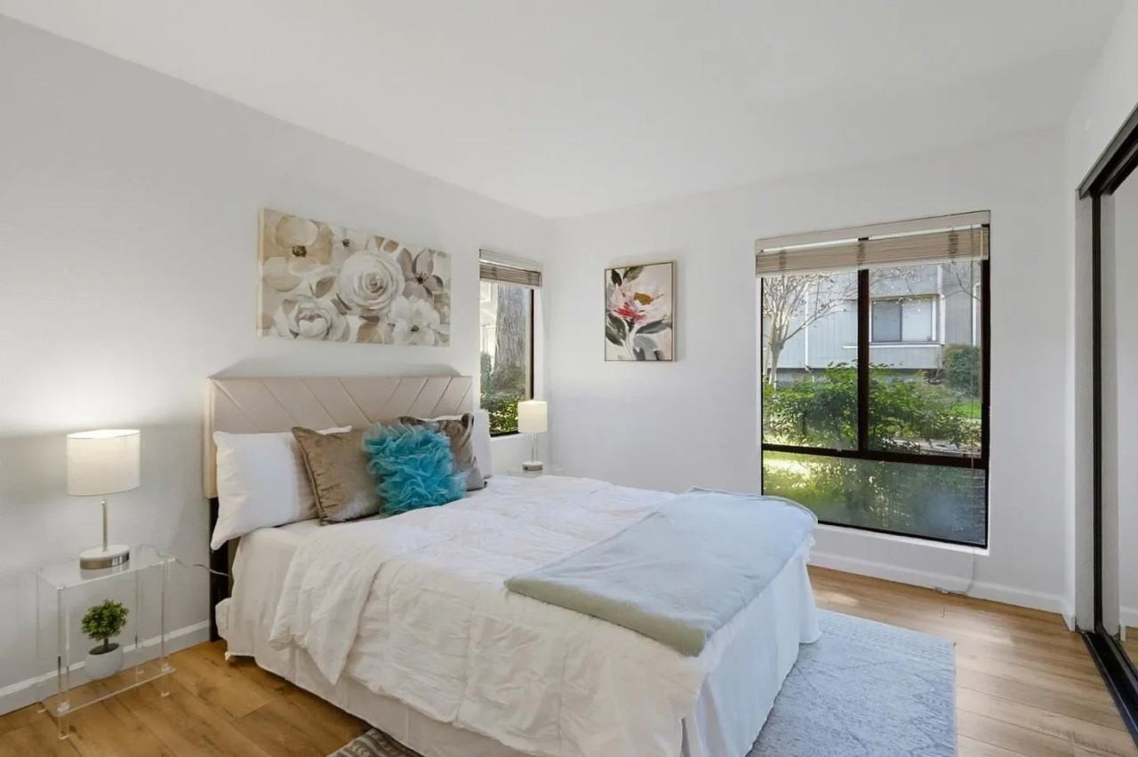 1661 Braddock Ct - Photo 7 of 20