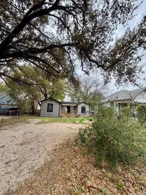 1212 J J Flewellen Rd - Photo 2 of 10