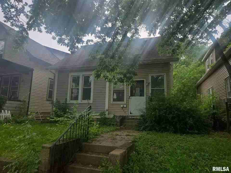 800 S Greenlawn Ave - Photo 2 of 20