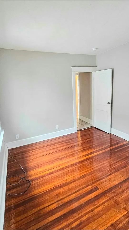 64 Gorham Ave #2 - Photo 5 of 9