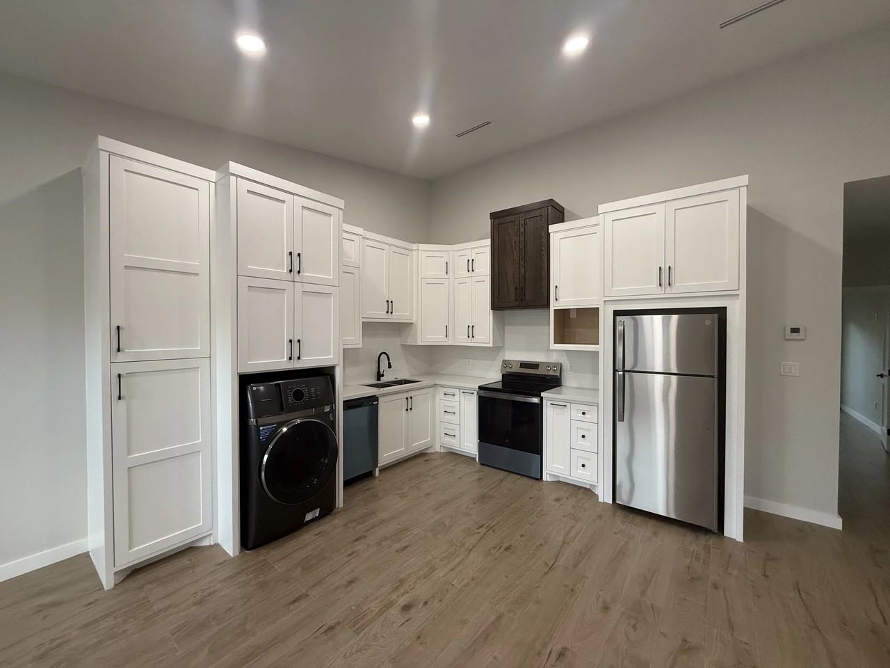 322 W Madison St - Photo 2 of 2