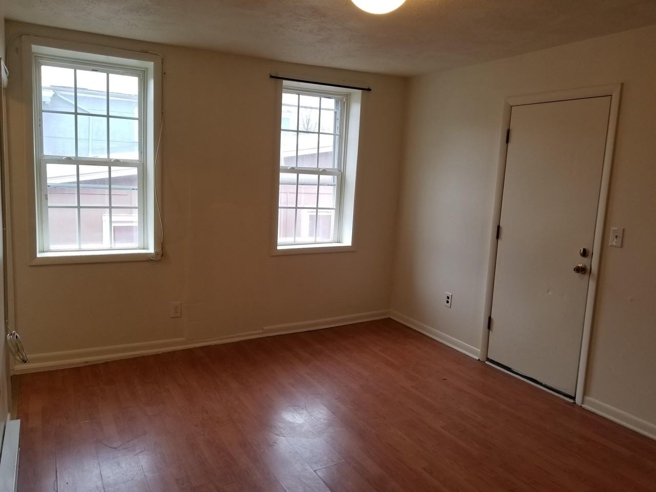 302 East Main Street - Photo 2 of 19