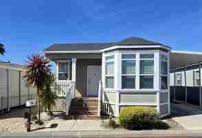 featured image of 2525 Flosden Rd #16