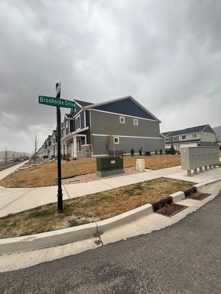 1329 S Harvest View Dr #234 - Photo 4 of 40