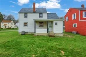 740 Pershing St - Photo 4 of 20