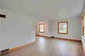 740 Pershing St - Photo 6 of 20