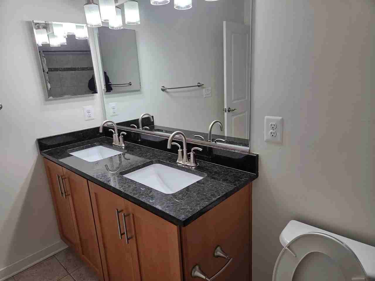 1451 Trafalgar Ln - Photo 7 of 17