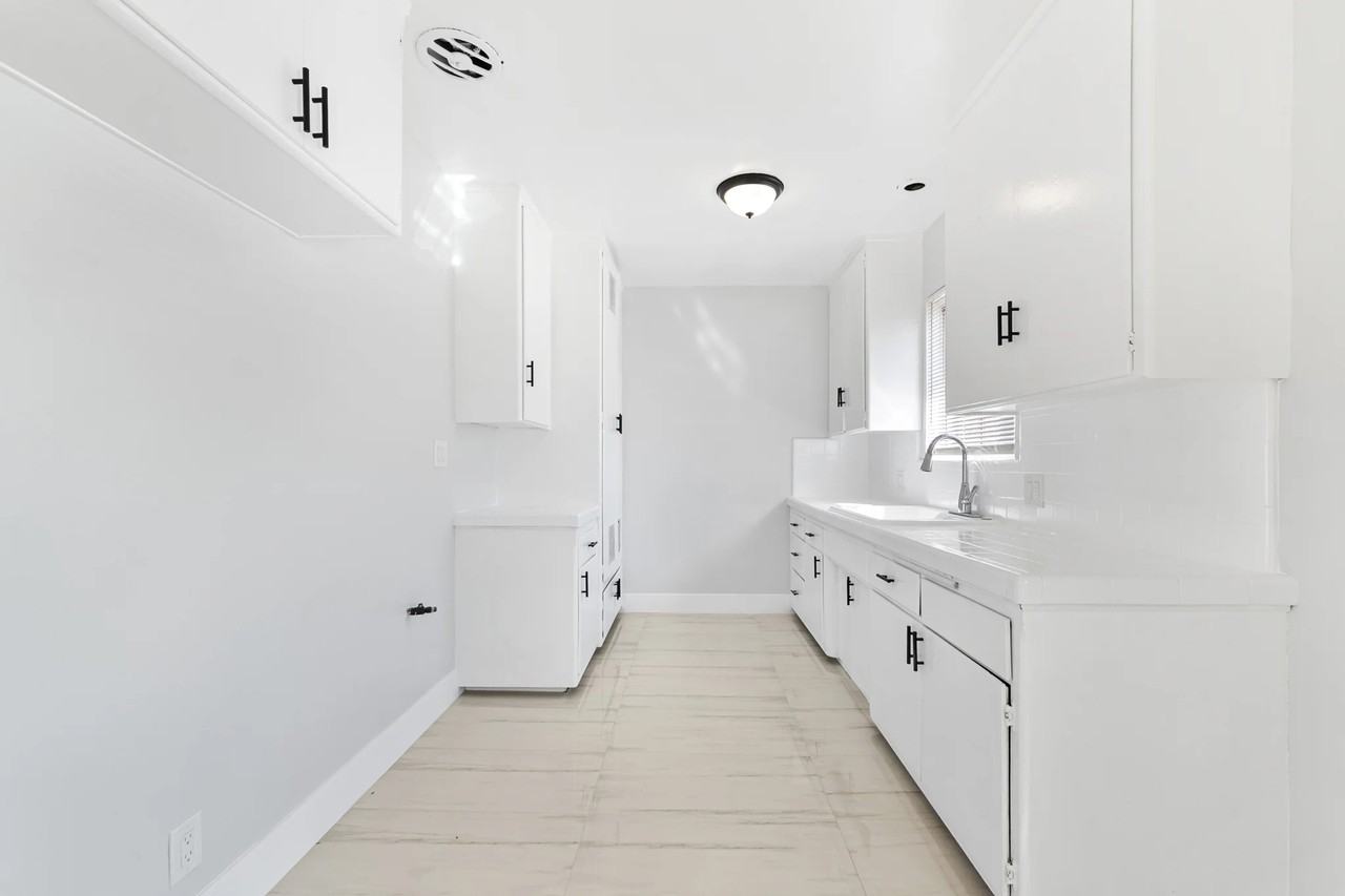 11126 Crenshaw Blvd #5 - Photo 2 of 15