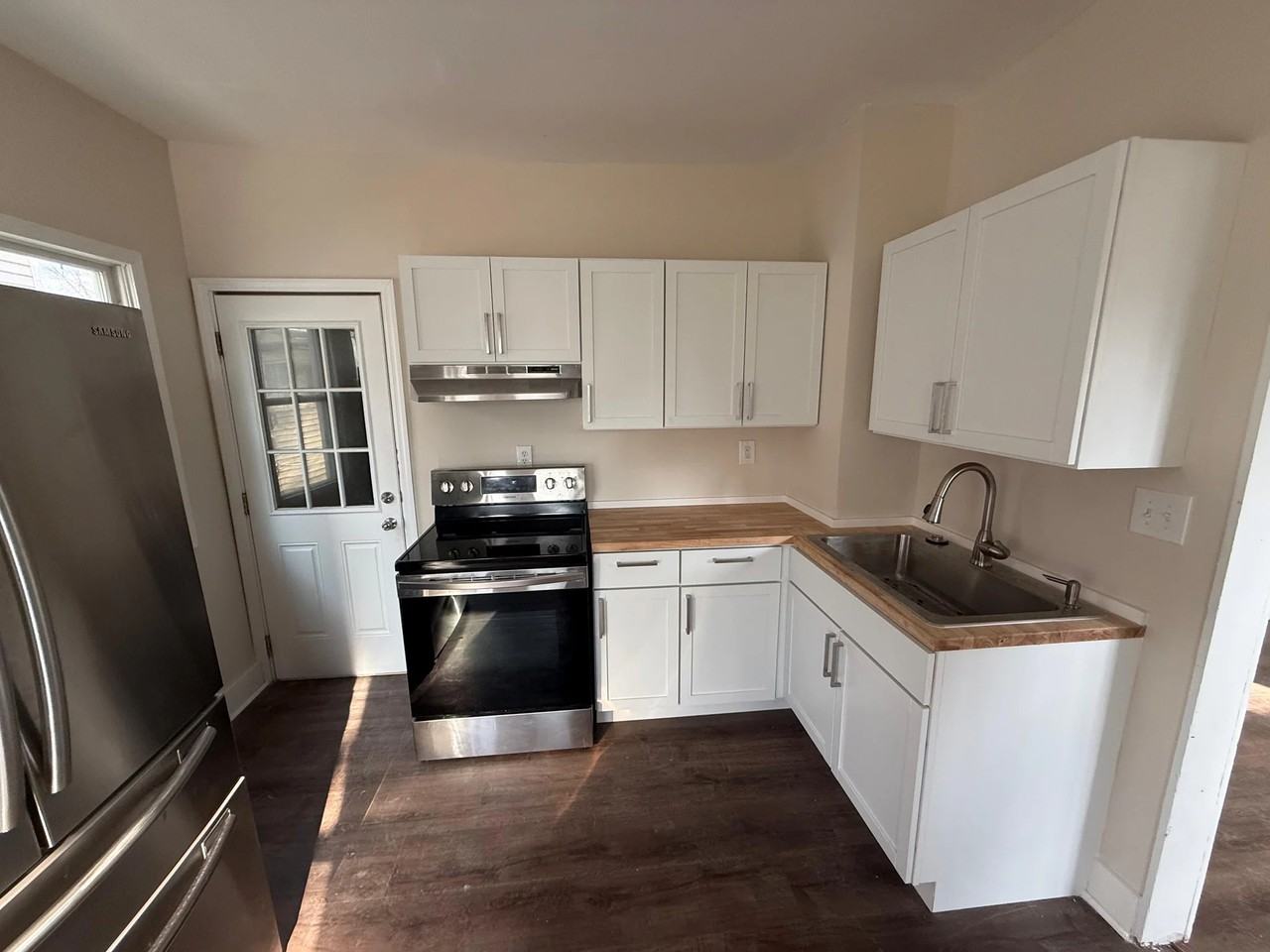 818 N Oakland Ave ##In - Photo 4 of 20