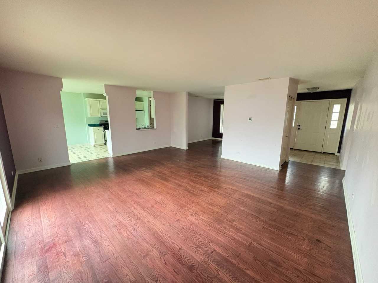 6N730 Manor Ln - Photo 2 of 20