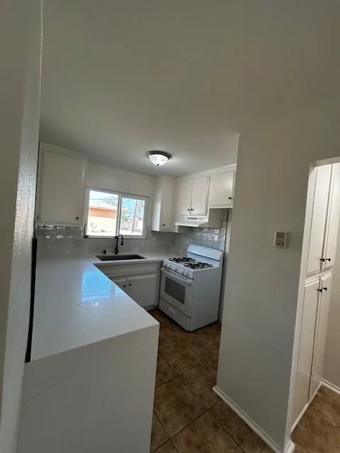 1521 E Canfield Ln #17 - Photo 2 of 8