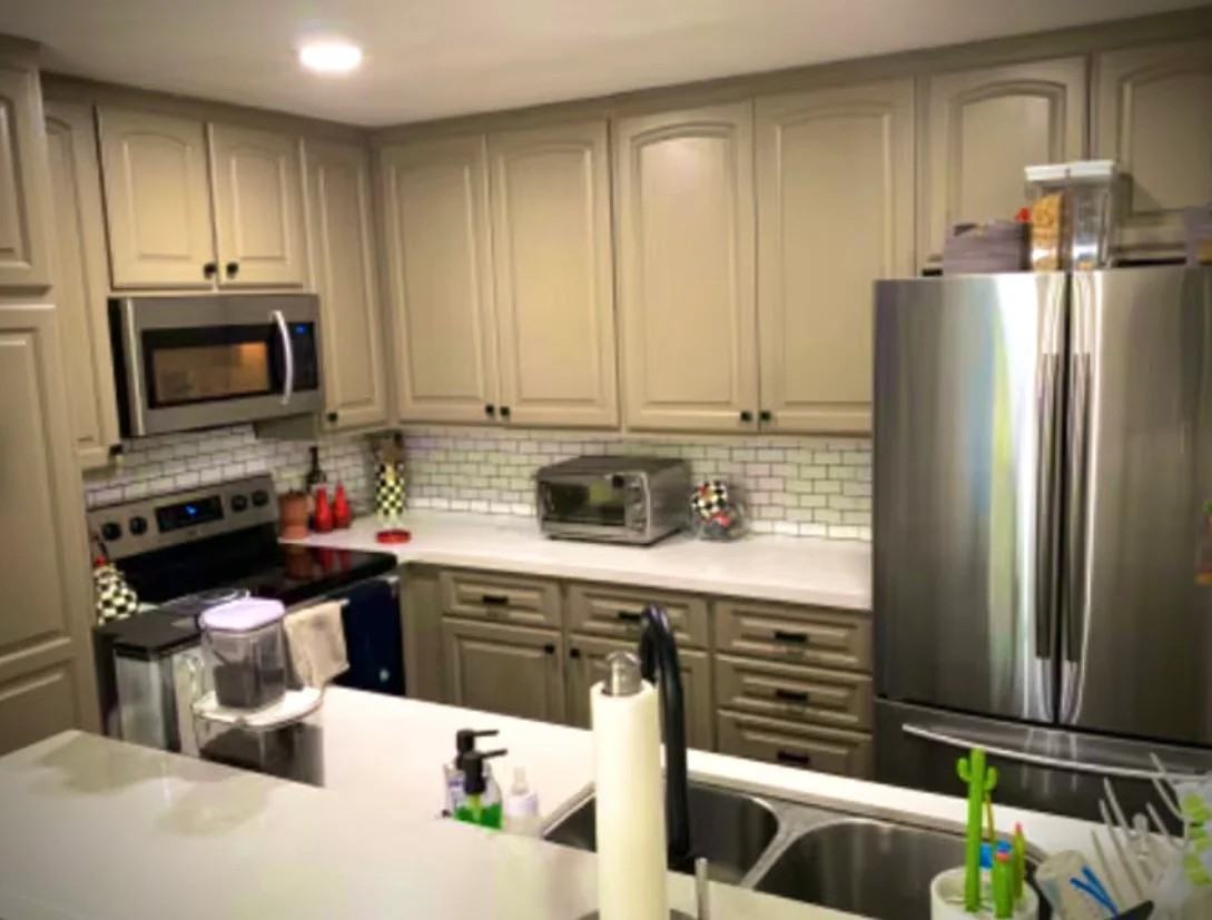 450 W Vermont Ave #1403 - Photo 2 of 20