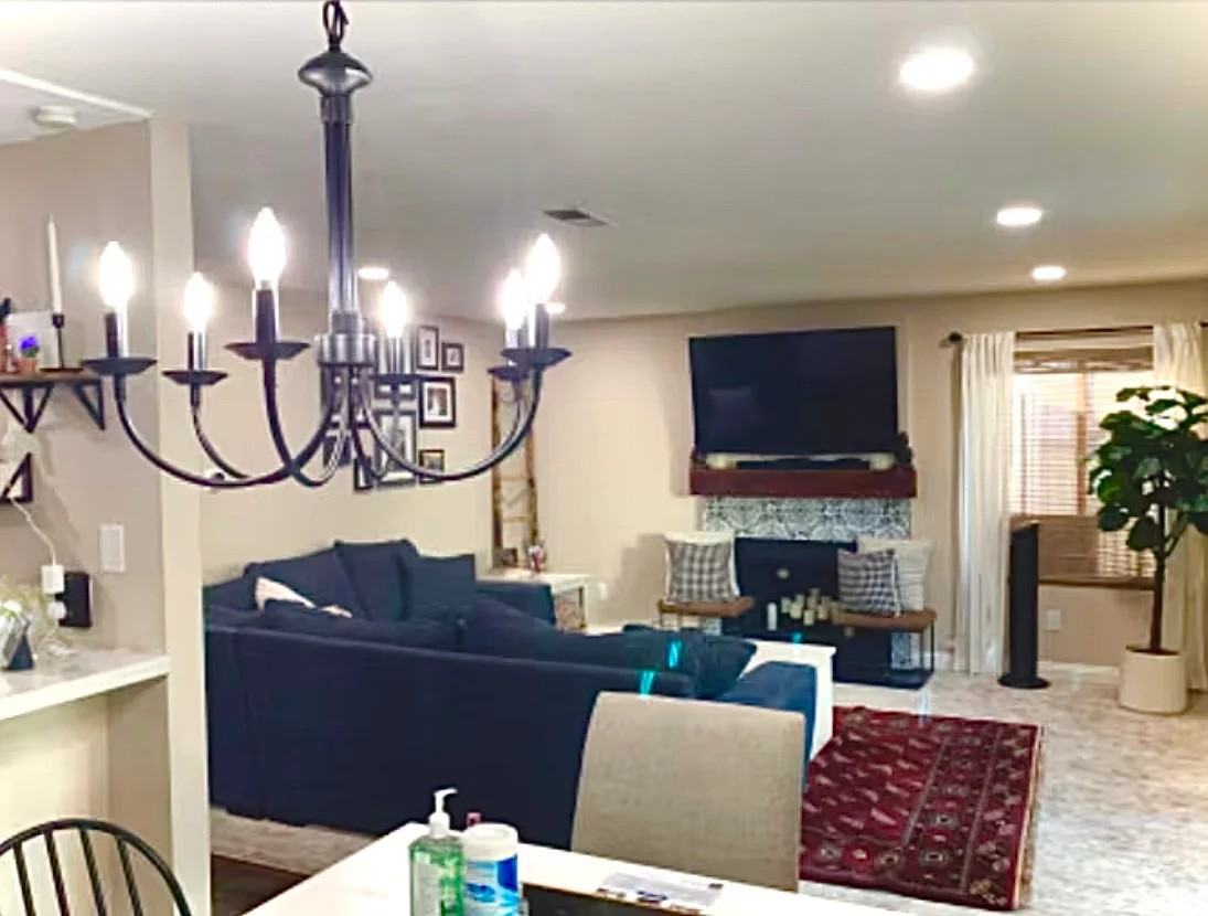 450 W Vermont Ave #1403 - Photo 3 of 20