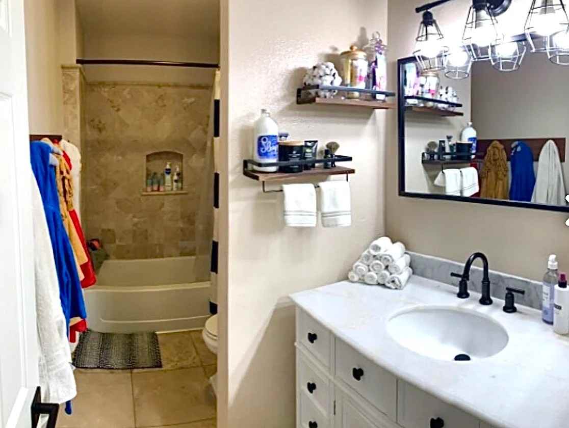 450 W Vermont Ave #1403 - Photo 6 of 20