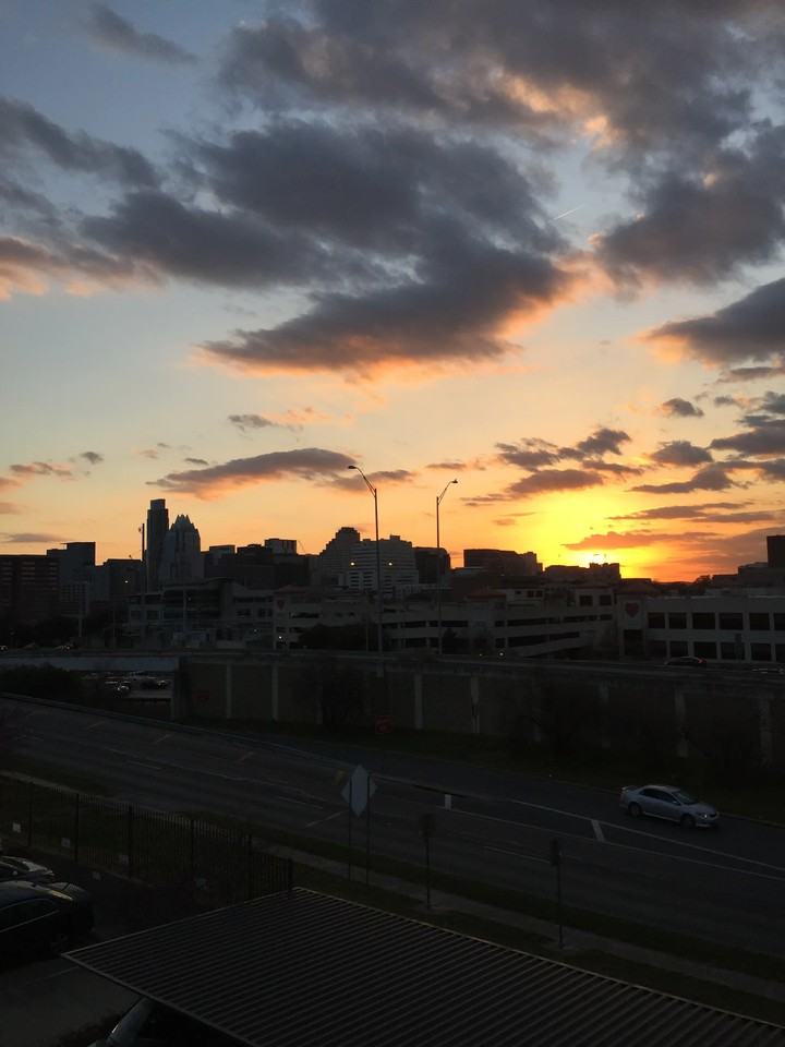 807 E 14th St #102 - Photo 5 of 8