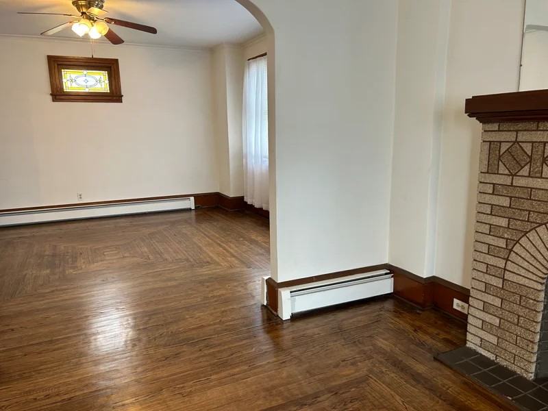 258 Buttonwood St - Photo 7 of 11