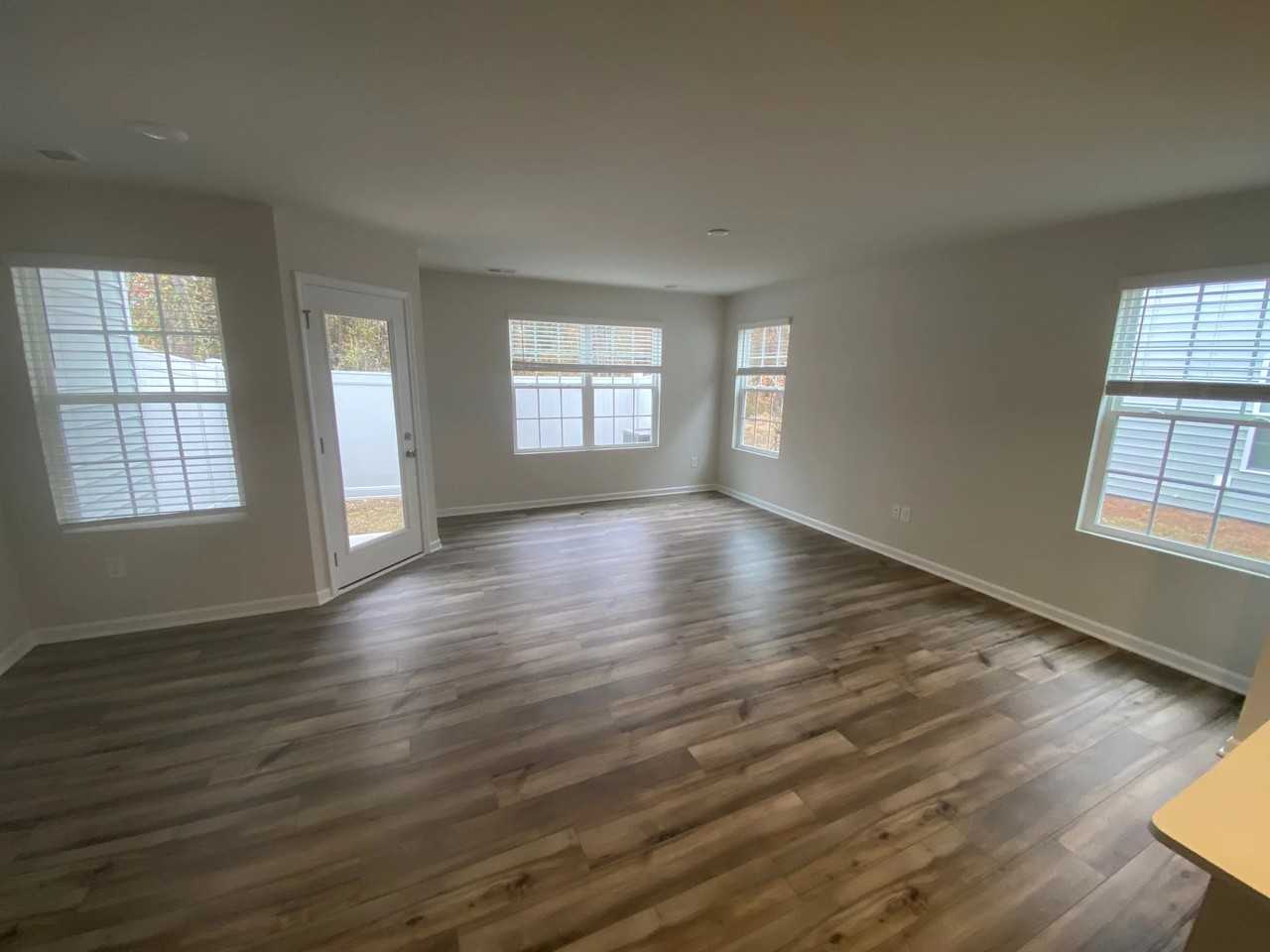 139 Triumph Ave #C - Photo 5 of 15