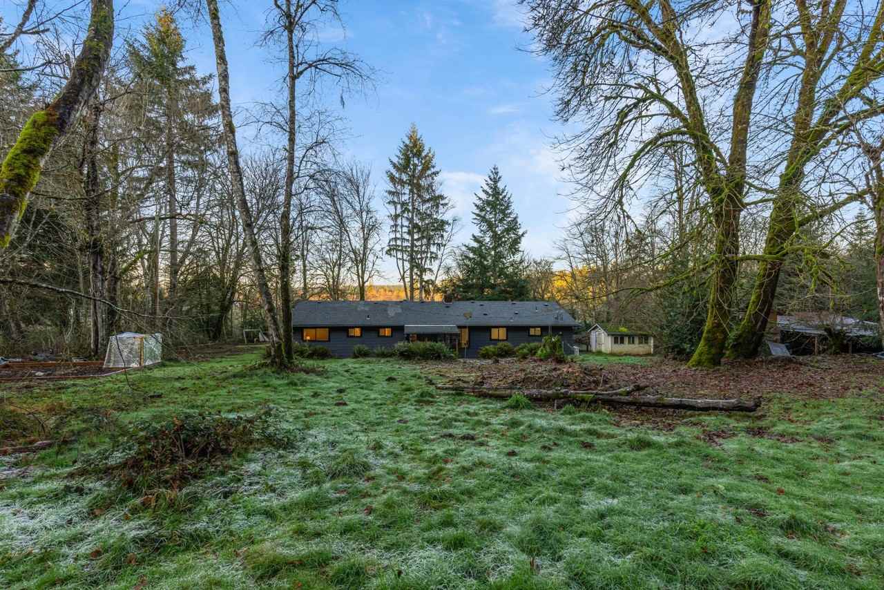 21912 Ne 68th St - Photo 2 of 20