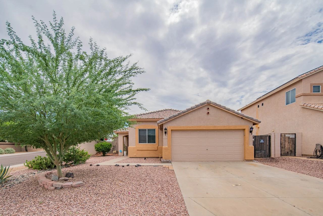 15305 W Banff Ln - Photo 2 of 23