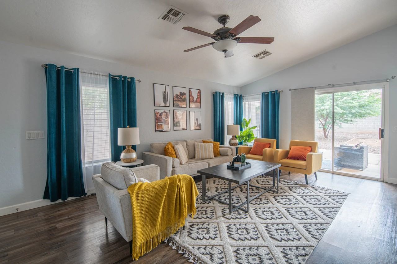 15305 W Banff Ln - Photo 6 of 23