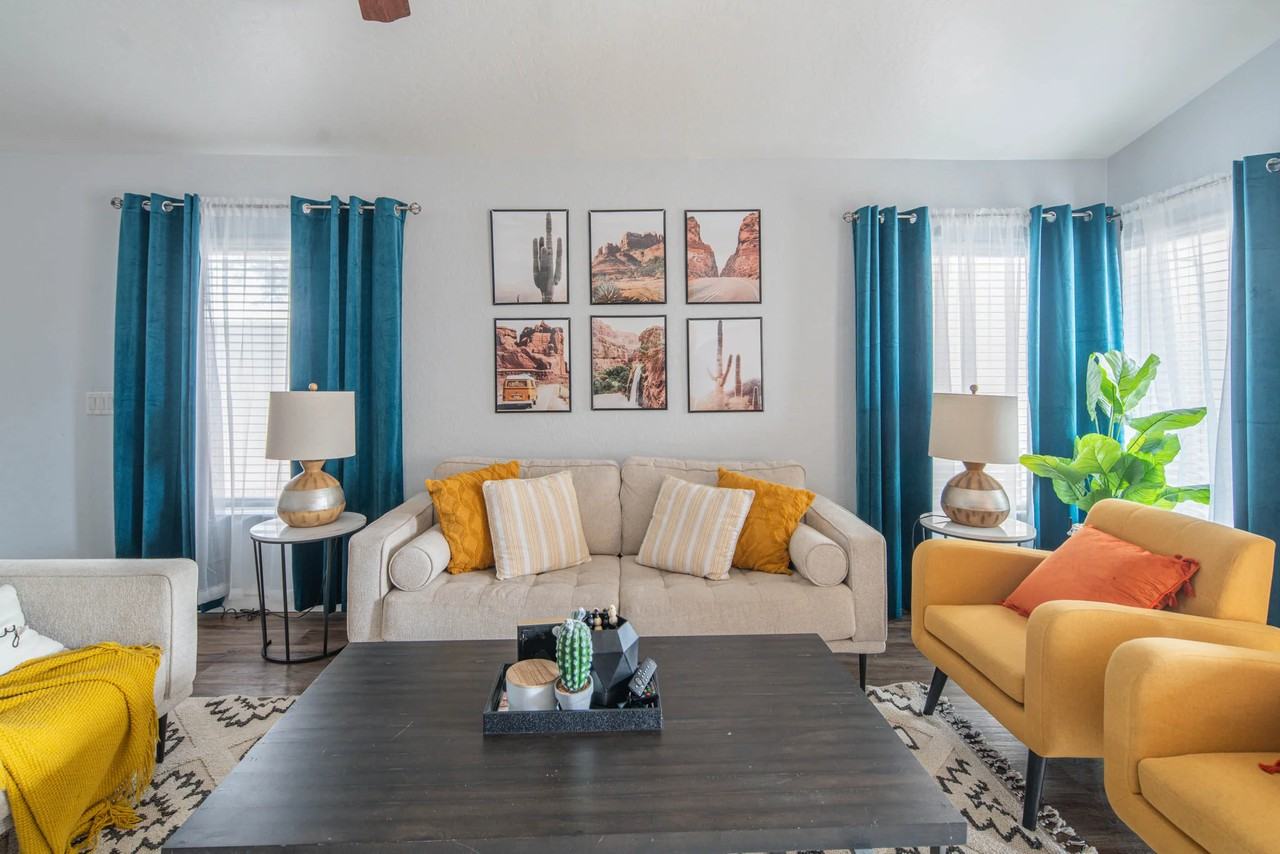 15305 W Banff Ln - Photo 7 of 23